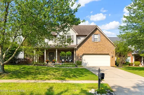 5208 Charlbury Ct, Louisville, KY 40241