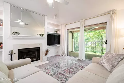 405 Forest Park Rd, Louisville, KY 40223