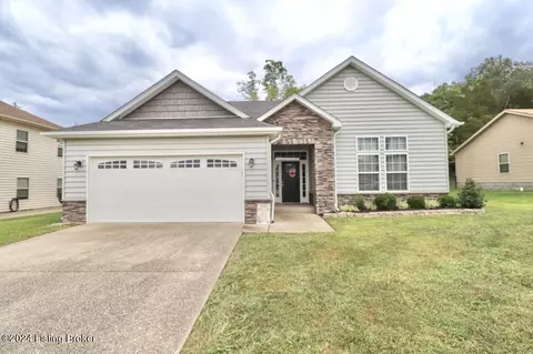 211 Coldstream Ct, Mount Washington, KY 40047