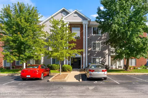 6401 Cameron Ln #310, Crestwood, KY 40014
