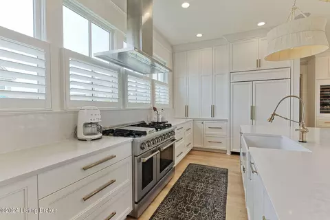 Kitchen - 11614 River Beauty Loop, Prospect, KY 40059 photo 3 of 11