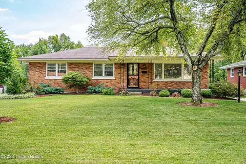 1940 Meadowcreek Dr, Louisville, KY 40218