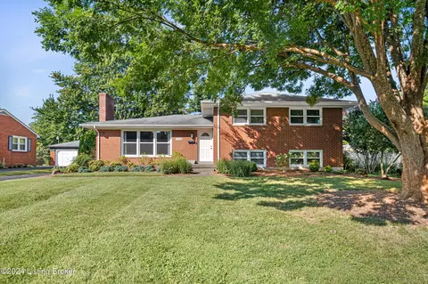 3702 Downing Way, Louisville, KY 40218