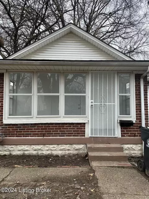 915 Roadway Ave, Louisville, KY 40208
