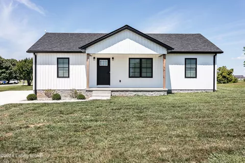 299 Casey Ave, Lebanon, KY 40033