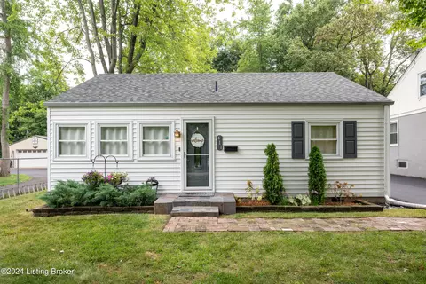 411 Wood Rd, Lyndon, KY 40222