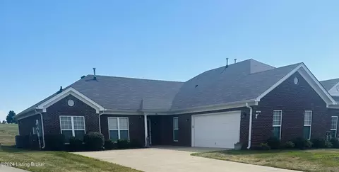 151 Clubhouse Dr, Shelbyville, KY 40065