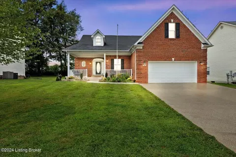 337 Vineland Pl Dr, Vine Grove, KY 40175