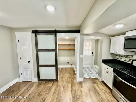 221 E Virginia Ave, Springfield, KY 40069 photo 8