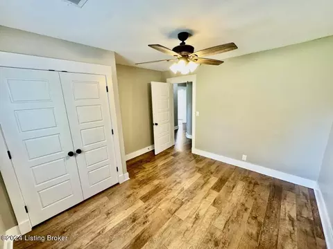 221 E Virginia Ave, Springfield, KY 40069 photo 17