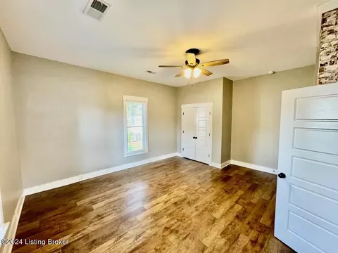 221 E Virginia Ave, Springfield, KY 40069 photo 10