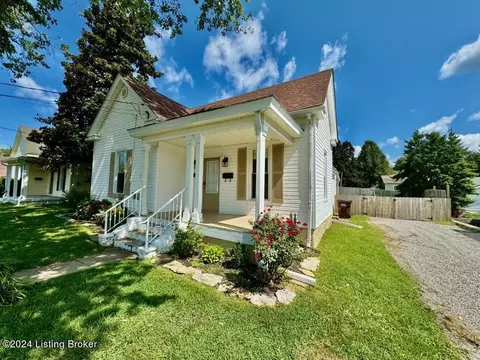 221 E Virginia Ave, Springfield, KY 40069 photo 2