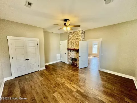 221 E Virginia Ave, Springfield, KY 40069 photo 11