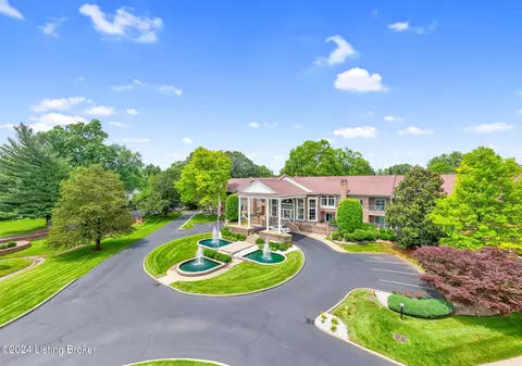 8605 Shelbyville Rd #107, Louisville, KY 40222