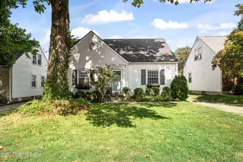 3115 Eagle Pass, Louisville, KY 40213