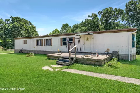 1691 Hilltop Rd, Shepherdsville, KY 40165