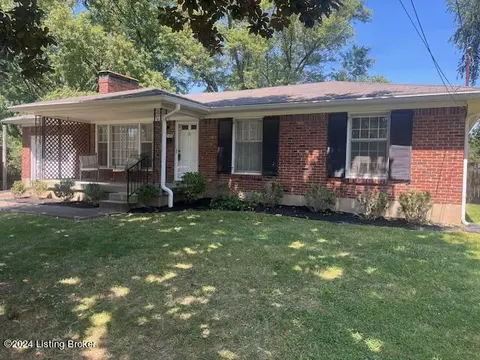 8300 Saint Armands Ct, Louisville, KY 40219