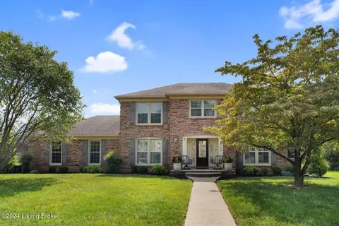 6706 Crossmoor Ln, Louisville, KY 40222