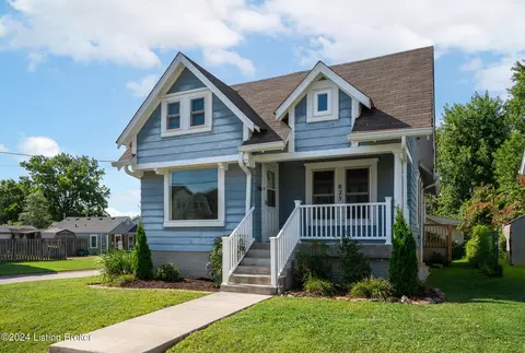 825 Reading Rd, Louisville, KY 40217