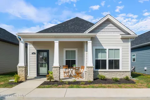 867 Rosemary Ln, La Grange, KY 40031