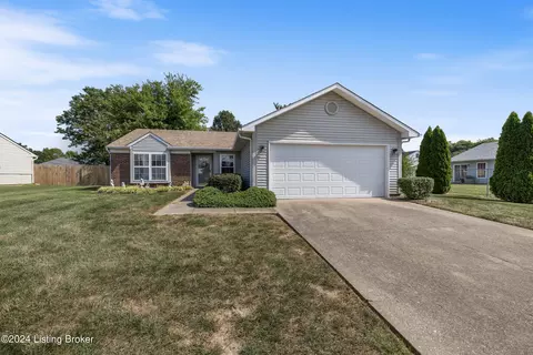 6703 Fenske Ln, Louisville, KY 40258