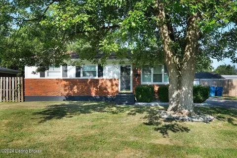 9206 Fenmore Ave, Louisville, KY 40272