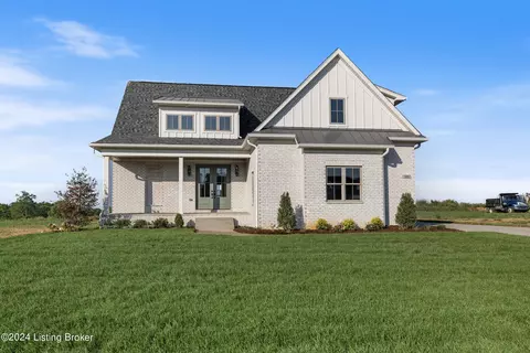 125 Noblewood Blvd, Utica, IN 47130