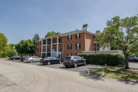 104 Donard Park Ave, Louisville, KY 40218