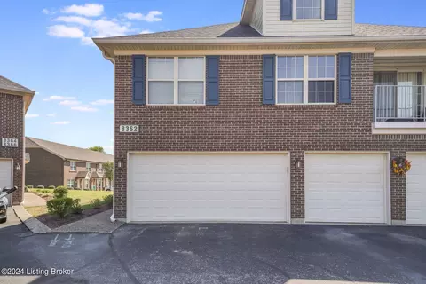 8362 Grand Trevi Dr, Louisville, KY 40228