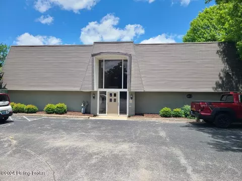 1010 La Fontenay Ct, Louisville, KY 40223