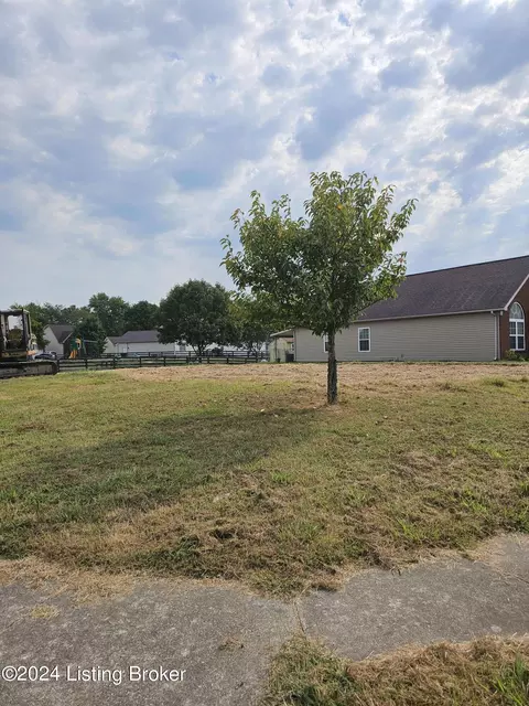 14810 James Madison Ct, Louisville, KY 40272