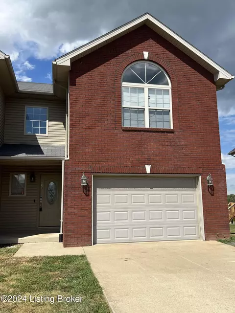 151 Twin Lakes Dr, Vine Grove, KY 40175