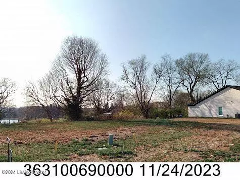 8229 Cedar Crest Ln, Louisville, KY 40291