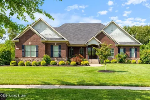 1006 Yellow Poplar Dr, Goshen, KY 40026