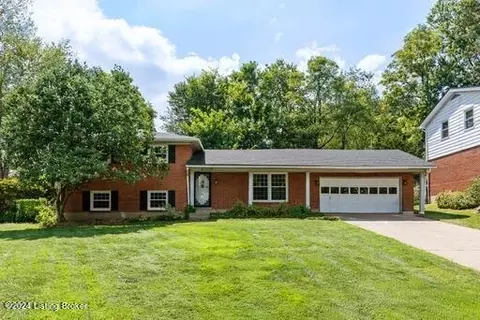5612 Tall Oaks Ct, Louisville, KY 40214