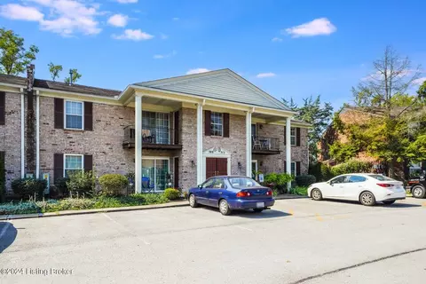 514 Logsdon Ct, Louisville, KY 40243