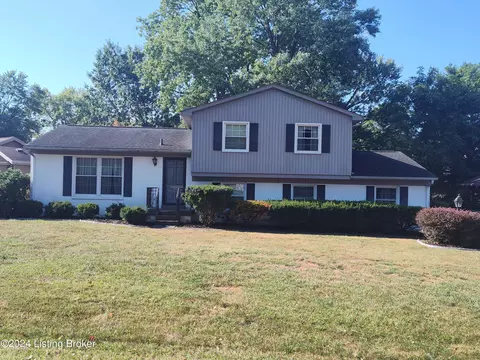 8508 Bronzewing Ct, Jeffersontown, KY 40299