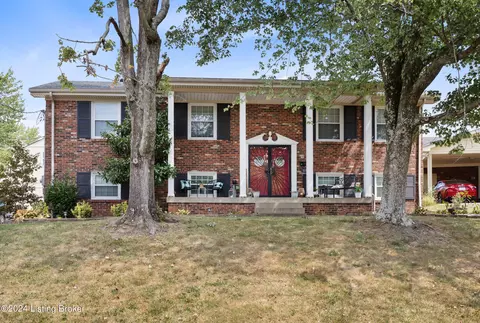 8411 Lou Ct, Louisville, KY 40219