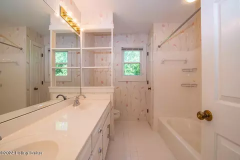 Bath - 10312 Stone School Rd, Prospect, KY 40059 photo 5 of 6