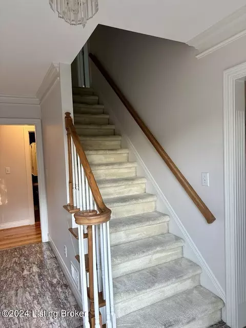 Entry Way - 10312 Stone School Rd, Prospect, KY 40059 photo 2 of 6
