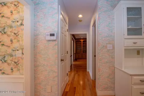 Entry Way - 10312 Stone School Rd, Prospect, KY 40059 photo 3 of 6