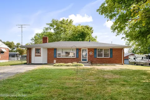 715 Jericho Rd, La Grange, KY 40031