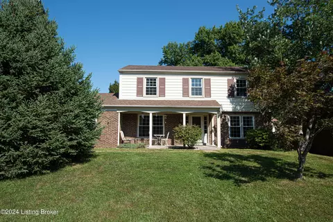 9805 Kenmont Ln, Louisville, KY 40241