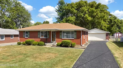 5109 Ferrer Way, Louisville, KY 40291