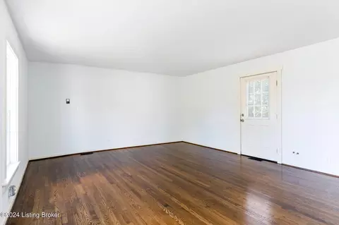 Living - 2855 Pendleton Rd, Pendleton, KY 40055 photo 5 of 6