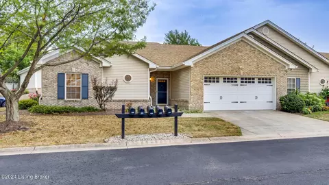 5230 Savannah Springs Dr, Louisville, KY 40219