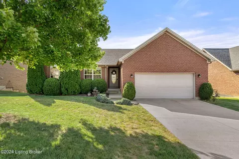 6302 Sky View Ln, Charlestown, IN 47111