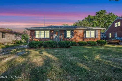 11405 Flowervale Ln, Louisville, KY 40272