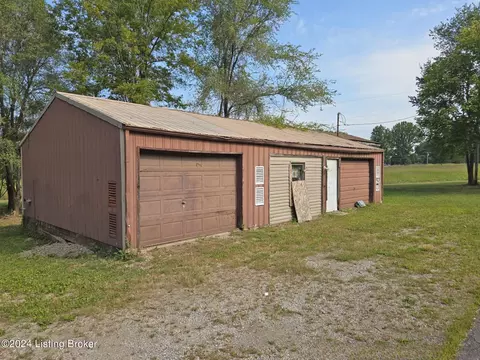 Exterior - 1277 E Telegraph Rd, Madison, IN 47250 photo 3 of 4