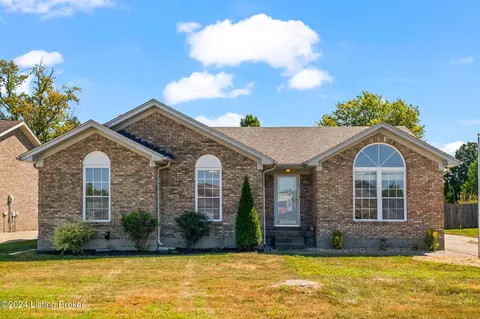 11323 Ashbrooke Gardens Dr, Louisville, KY 40229